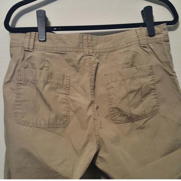 VAN HEUSEN Mid Rise Utility Khaki Cropped Pants - Picture 9 of 10